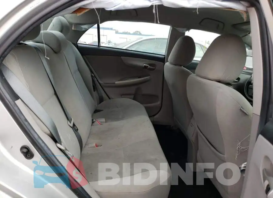 5YFBU4EE1DP111418 Photo# 10