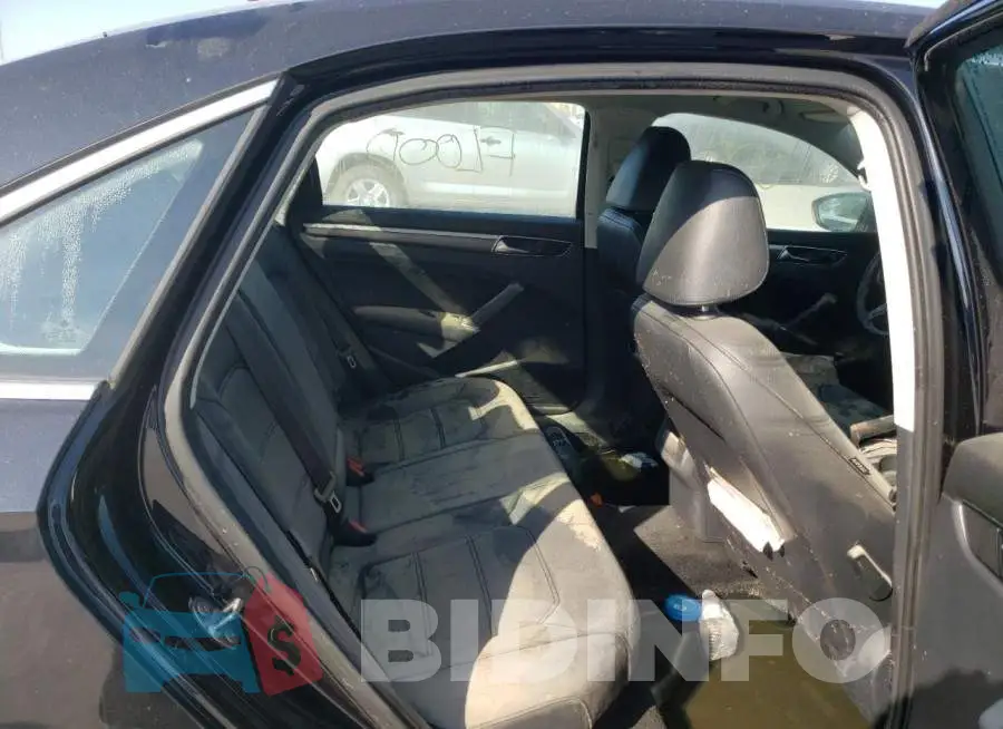 1VWDT7A35HC041533 Photo# 6