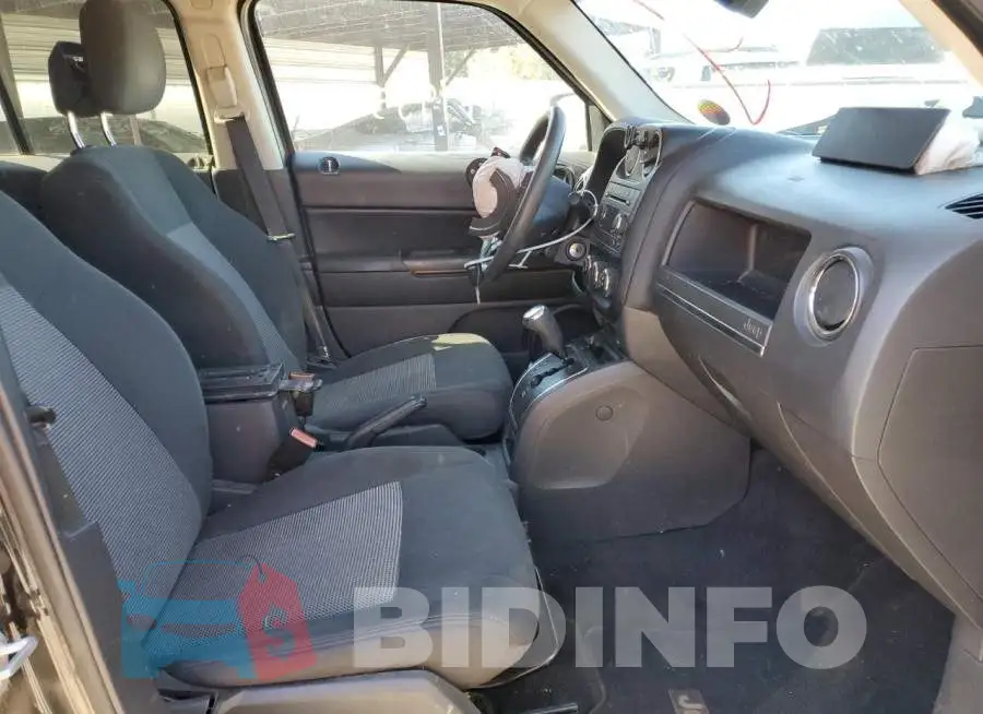 1C4NJPBA7DD100418 Photo# 5