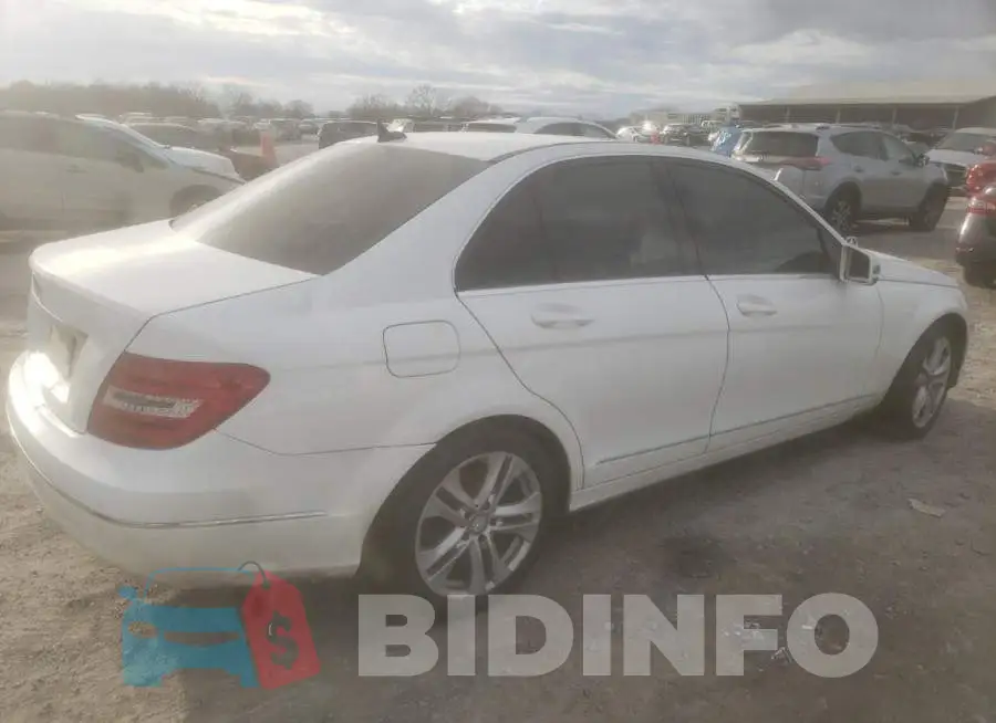WDDGF4HBXDA844644 Photo# 3