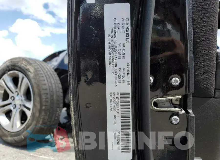 2C3CDXBG7KH724517 Photo# 10