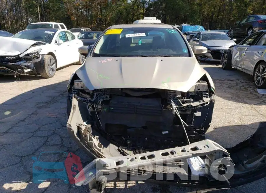 1FADP3J28HL241545 Photo# 5