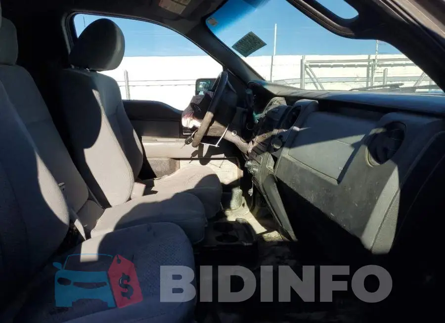 1FTNF1CF8EKD47985 Photo# 5