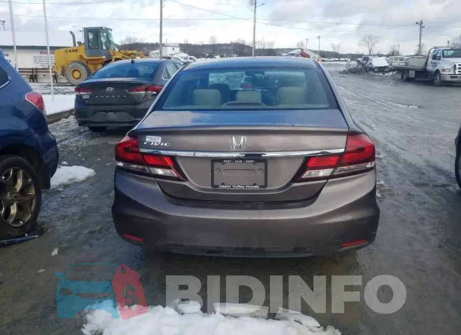 19XFB2F5XDE289677 Photo# 6