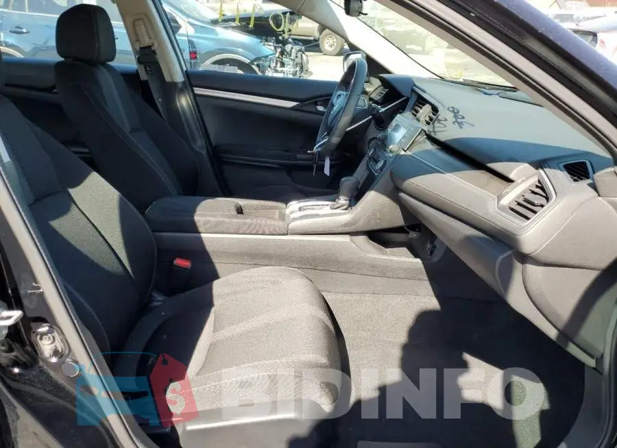 19XFC2F68LE203755 Photo# 5