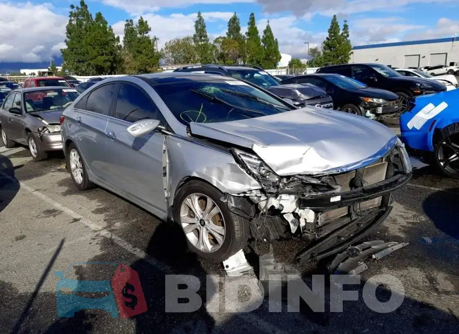5NPEC4AC4DH660368 Photo# 4