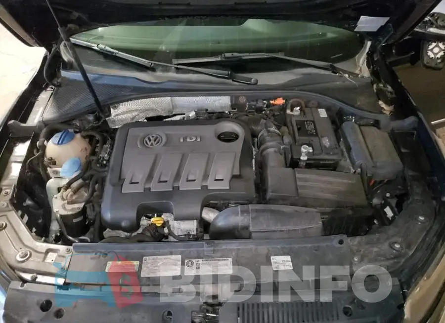 1VWCN7A37EC054673 Photo# 7