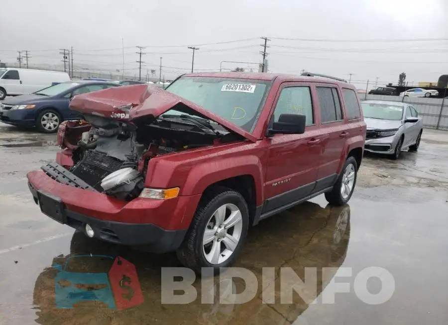 1C4NJPFB0ED582654 Photo# 2