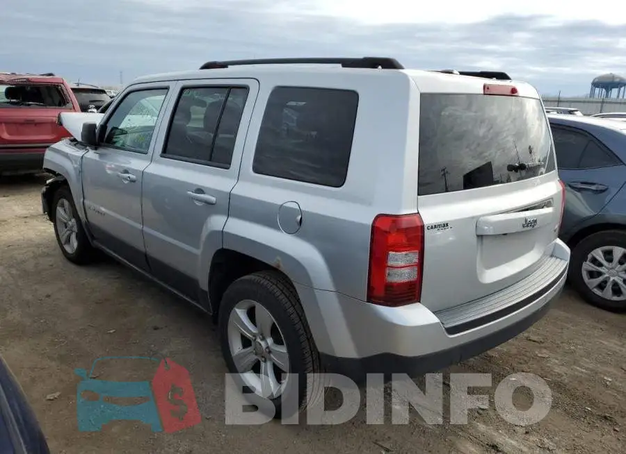 1C4NJPFB6DD137687 Photo# 3