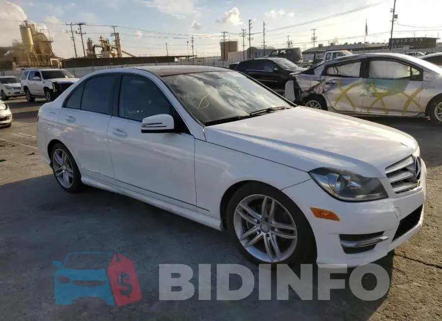WDDGF4HB0DR266362 Photo# 4
