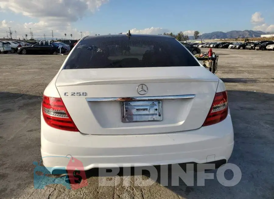 WDDGF4HB0DR266362 Photo# 6