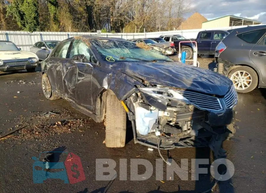 3LN6L2LU1GR608238 Photo# 4