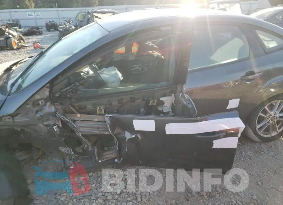 1FADP3F23FL219717 Photo# 10