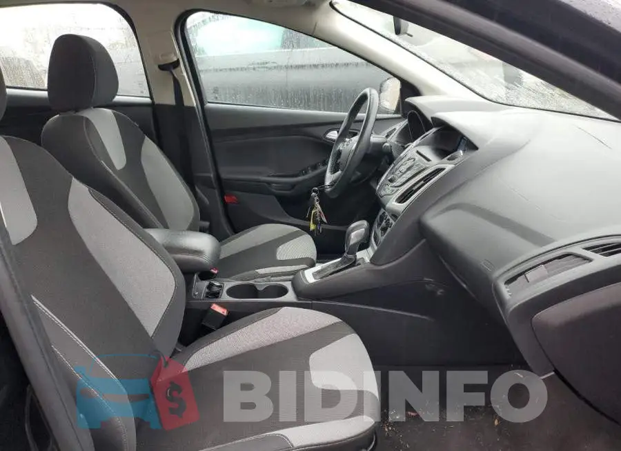 1FADP3F26EL398110 Photo# 5