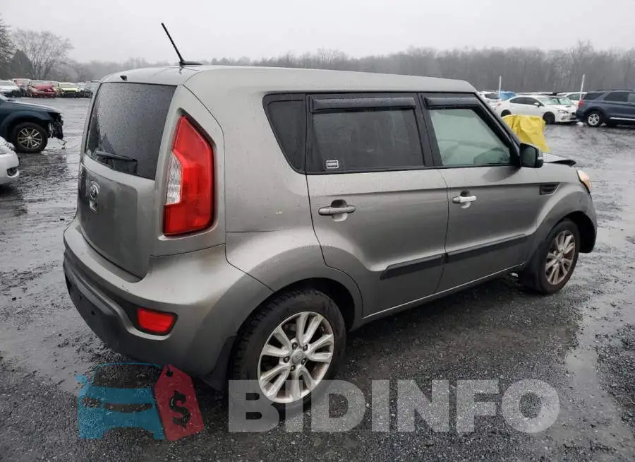 KNDJT2A62D7602213 Photo# 3