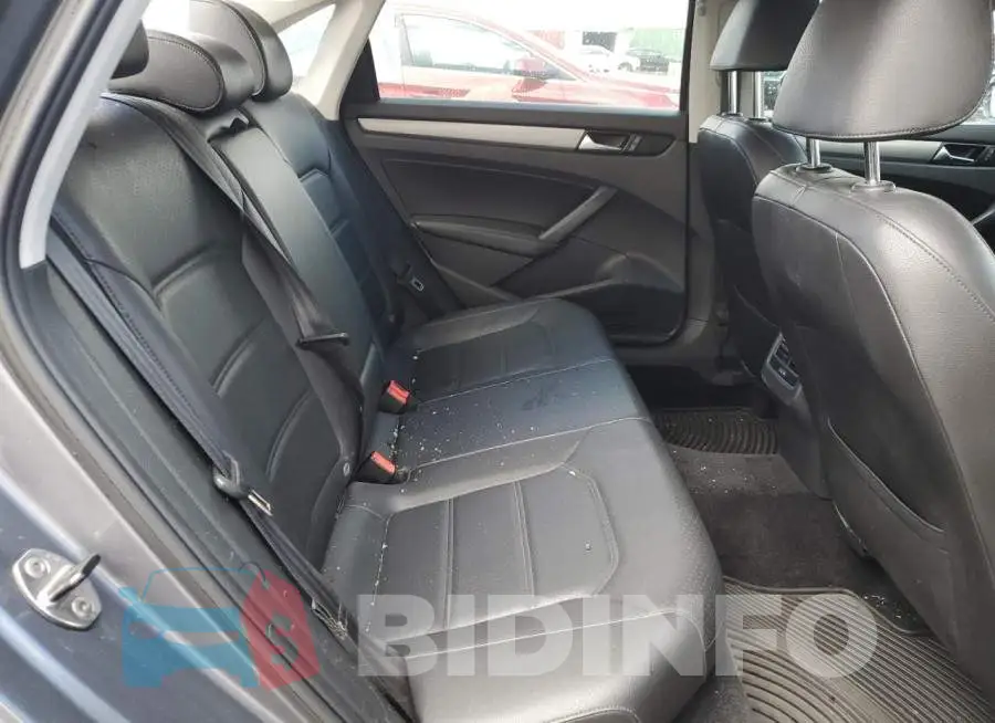 1VWBS7A32EC114492 Photo# 6
