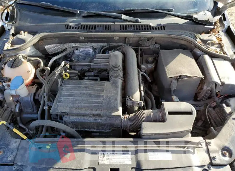 3VW267AJ9GM242586 Photo# 7