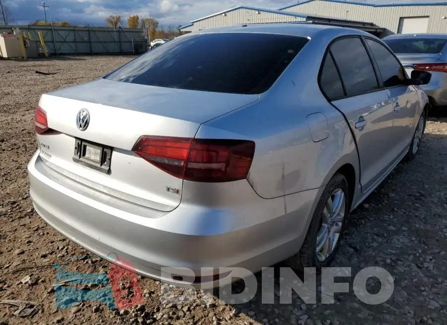 3VW267AJ9GM242586 Photo# 4