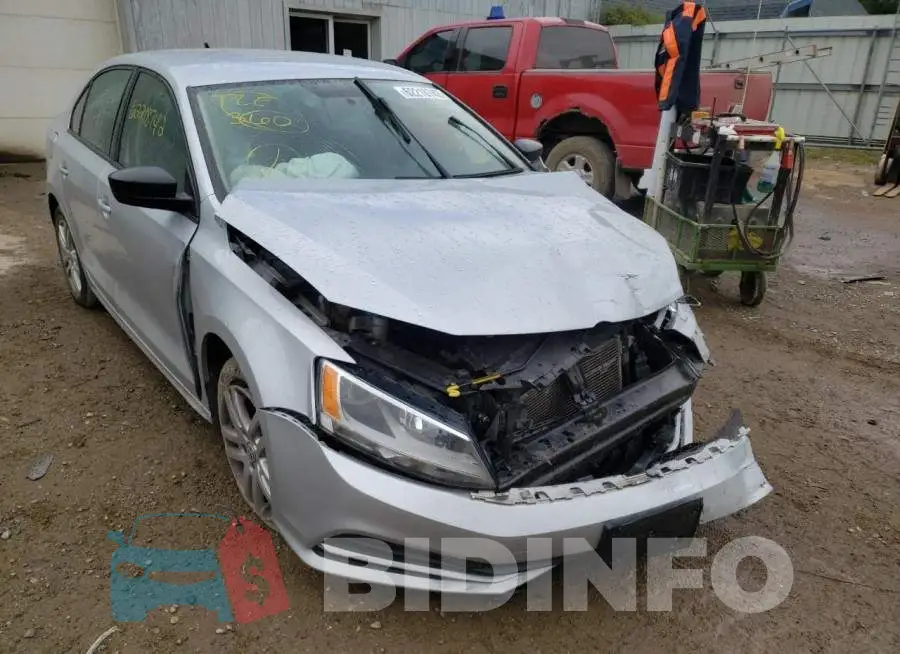 3VW2K7AJ3FM230895 Photo# 1