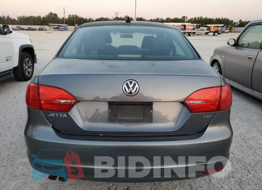 3VW3L7AJ4DM436015 Photo# 6