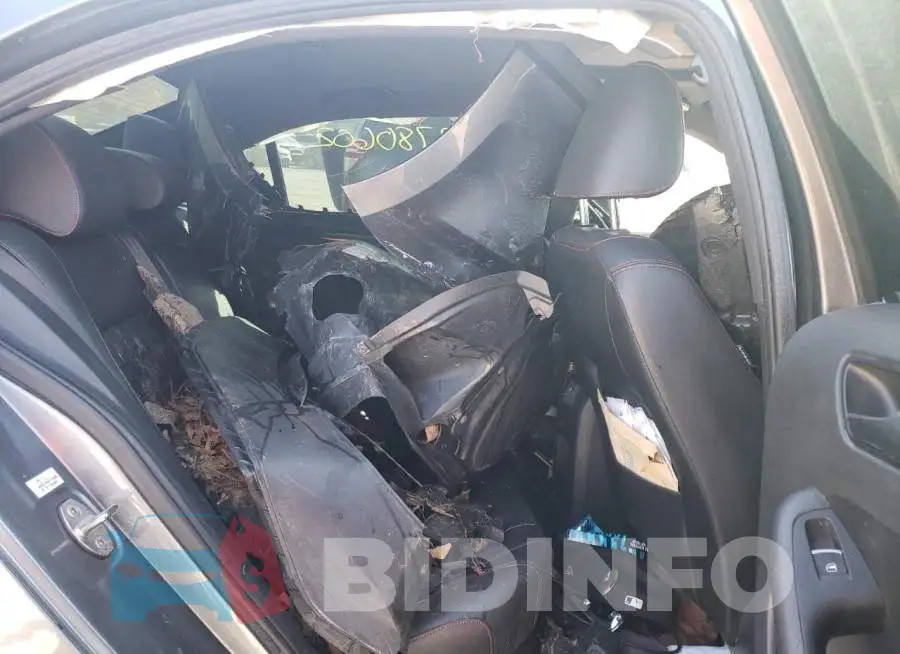 3VW5T7AJ8HM216021 Photo# 6