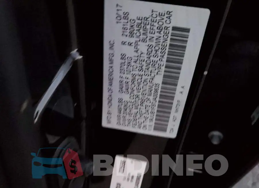19UUB1F57JA009635 Photo# 12