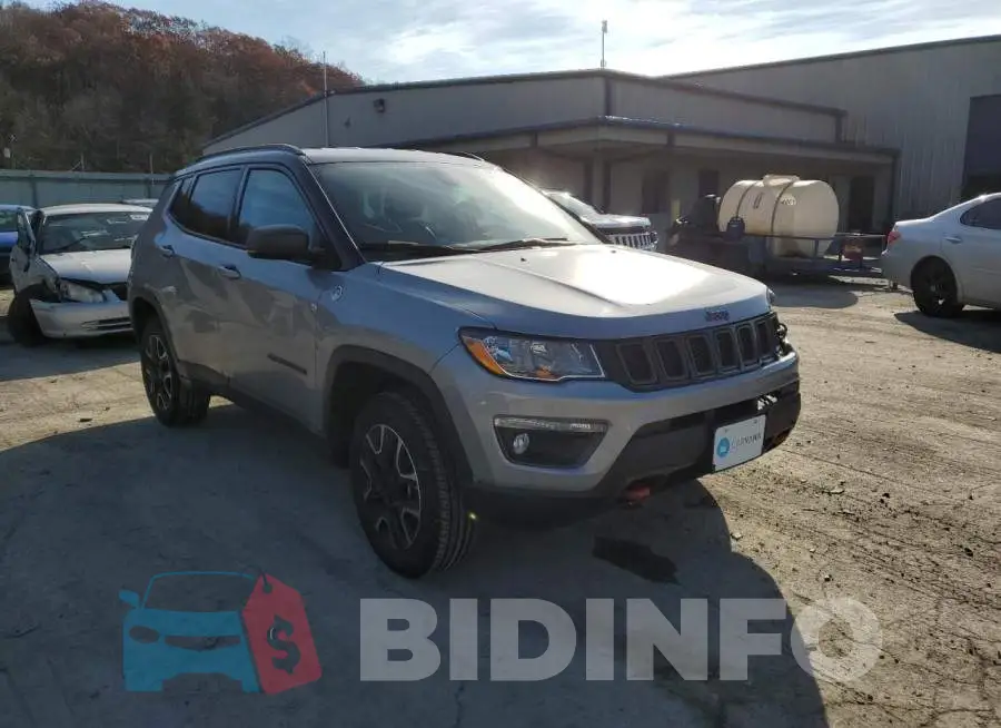 3C4NJDDB2LT207759 Photo# 1