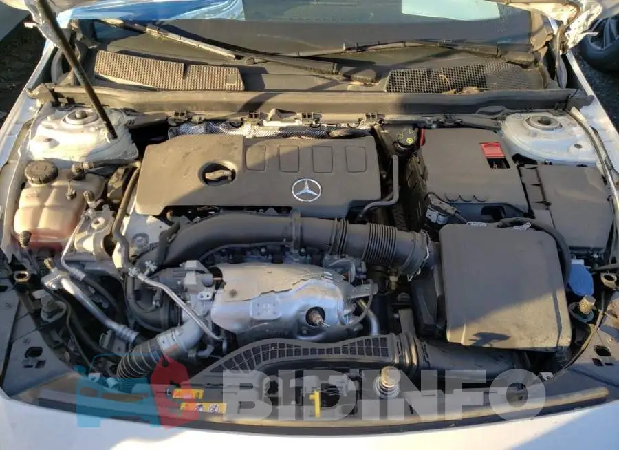WDD3G4EB6KW033813 Photo# 7
