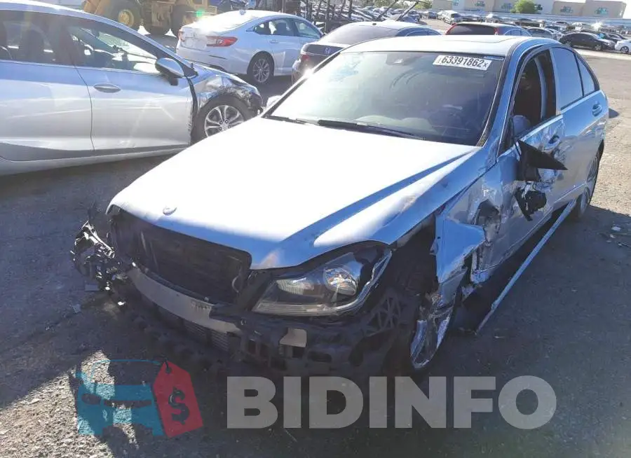 WDDGF4HB6DR298412 Photo# 2