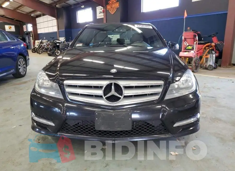 WDDGF8AB3DR256524 Photo# 5
