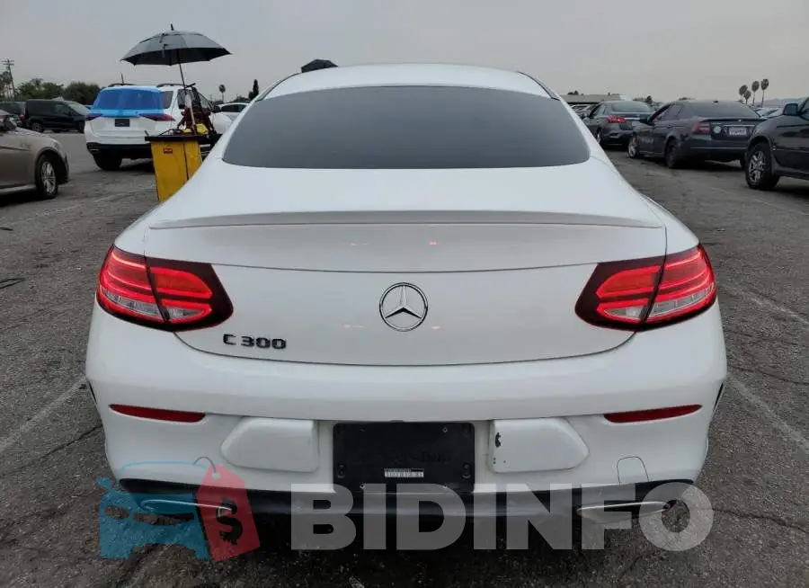 WDDWJ8DB1KF857709 Photo# 6