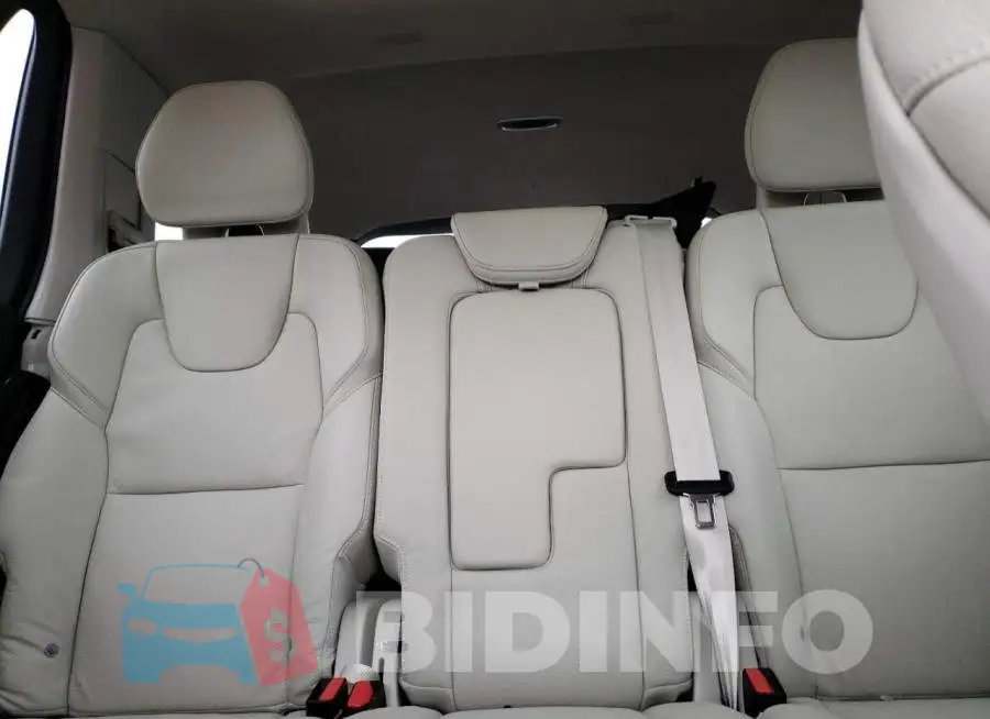 YV4A22PK0M1743224 Photo# 10