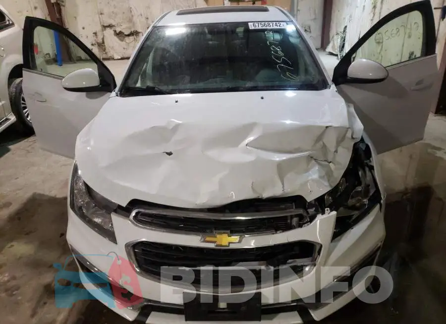 1G1PE5SB8G7188286 Photo# 11