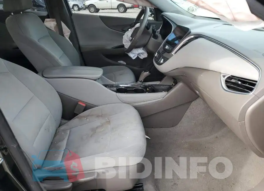 1G1ZD5ST9JF143097 Photo# 5