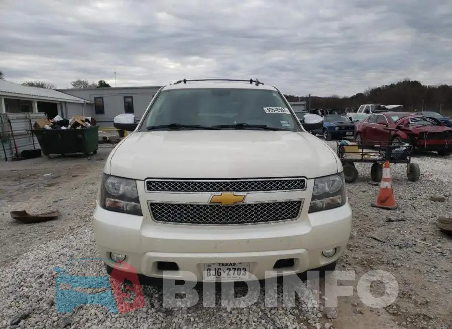 1GNSCCE02DR123270 Photo# 5