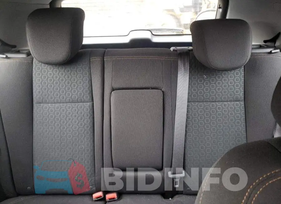 KL7CJNSB2HB176535 Photo# 10