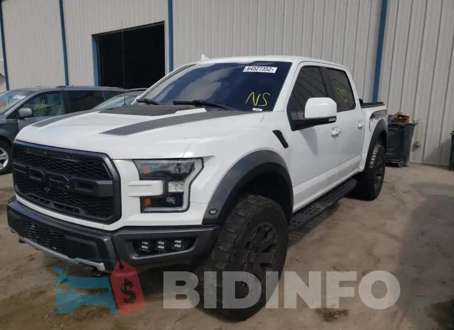 1FTFW1RG9KFB12763 Photo# 2