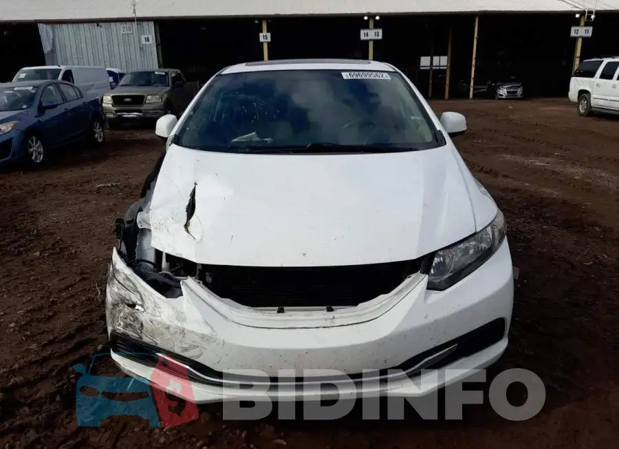 19XFB2F82DE040171 Photo# 5