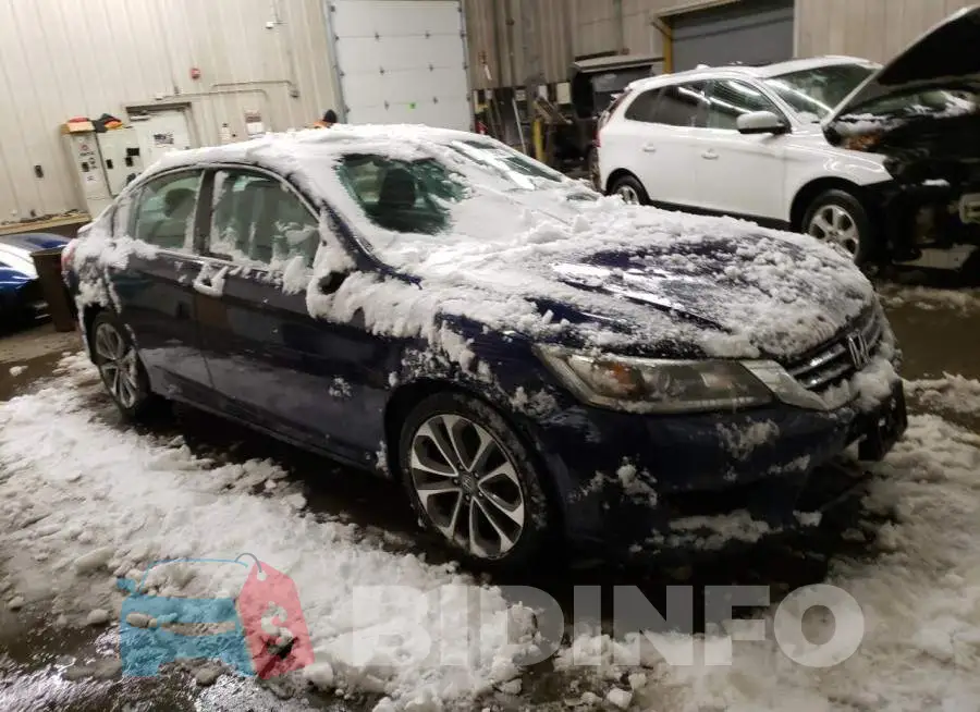 1HGCR2F5XEA109358 Photo# 4