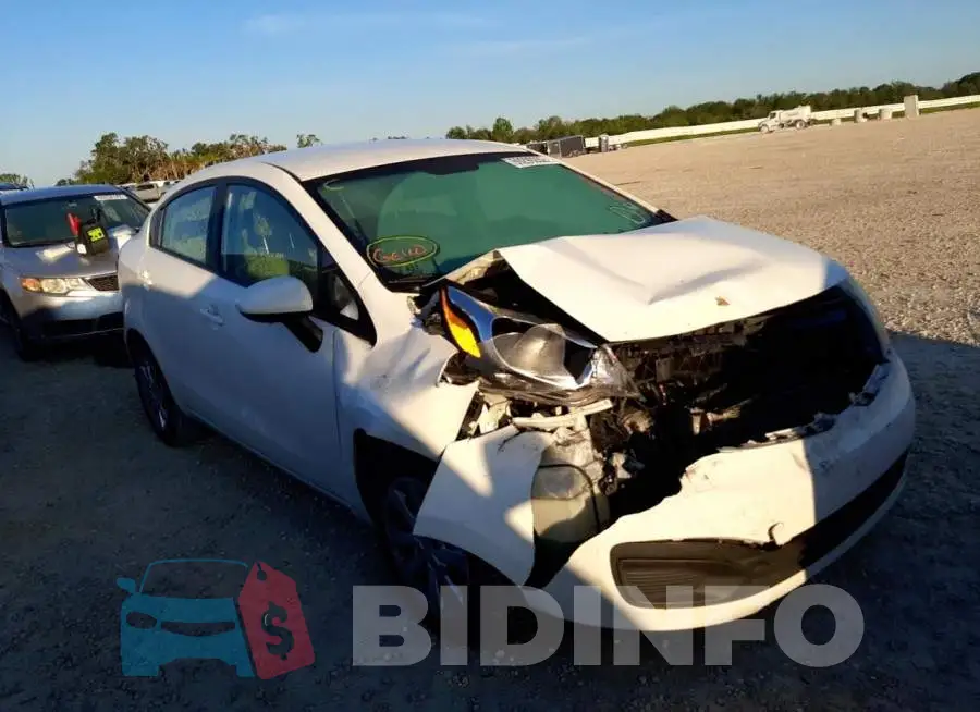 KNADM4A34D6283993 Photo# 4