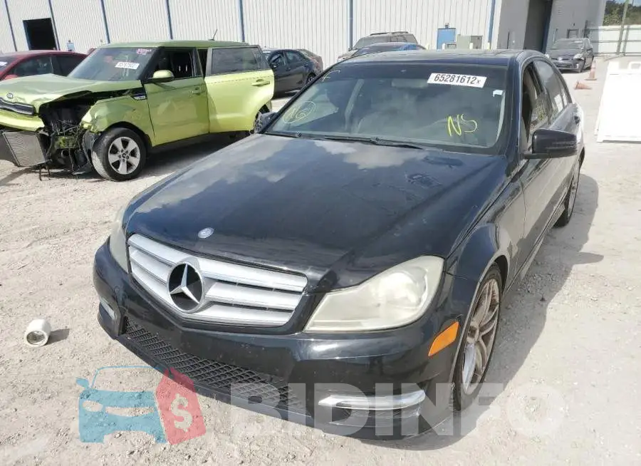 WDDGF8AB0DR261017 Photo# 2