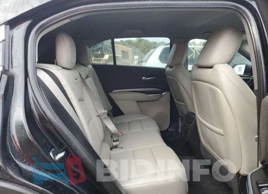 1GYAZAR48NF100285 Photo# 6