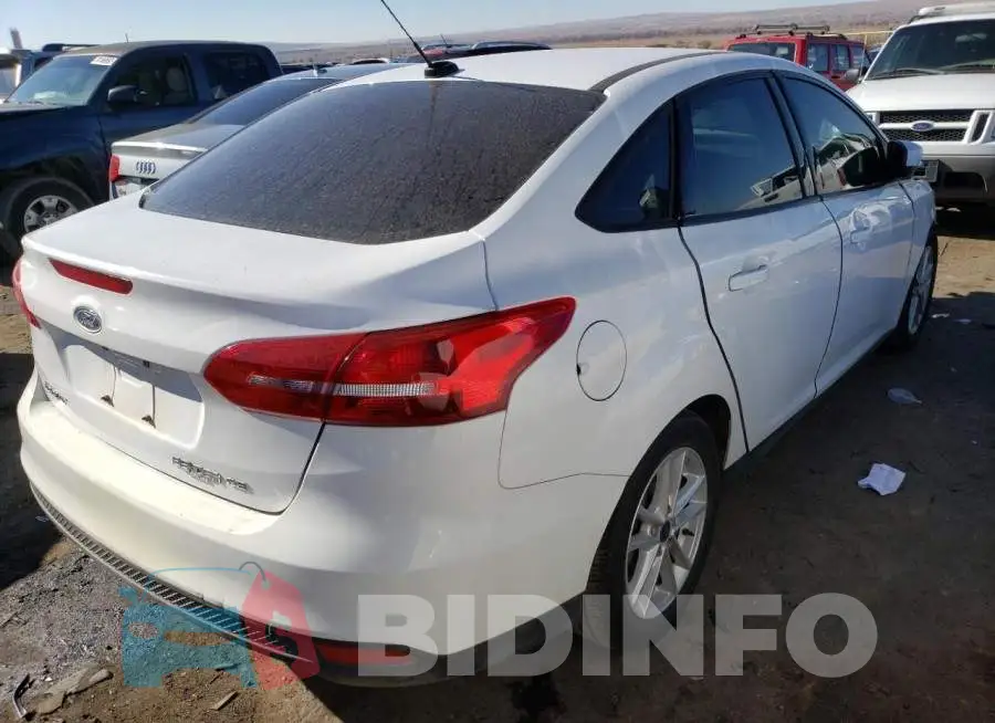 1FADP3F2XJL295167 Photo# 3