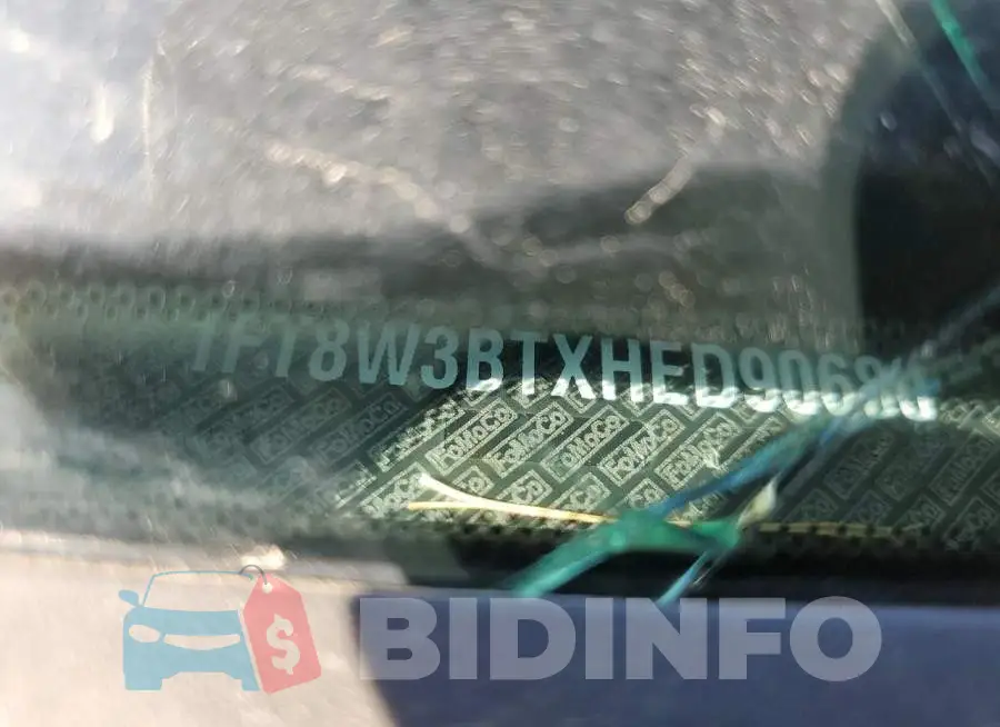 1FT8W3BTXHED90680 Photo# 10