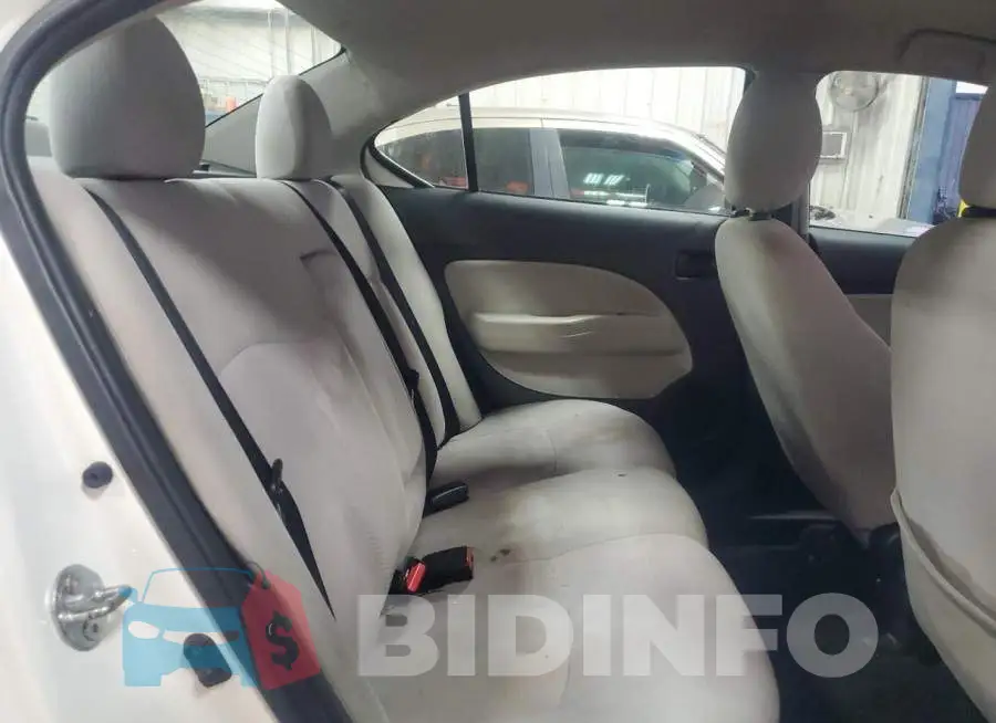 ML32F3FJ0HHF06777 Photo# 10