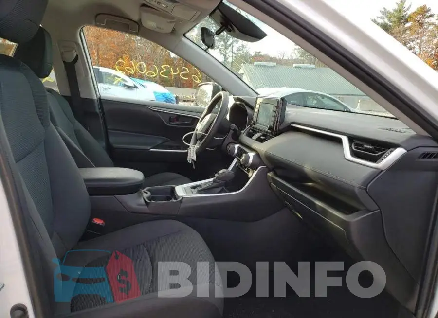 2T3F1RFV7MC163133 Photo# 5