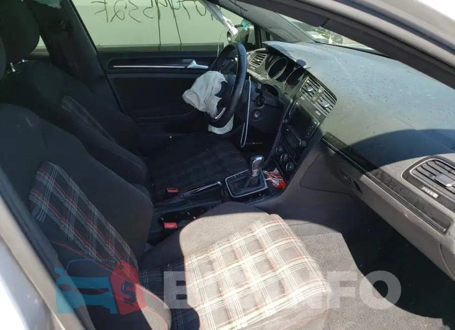 3VW4T7AUXFM015837 Photo# 5