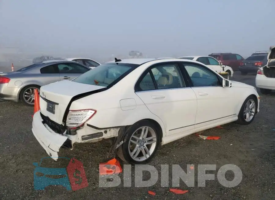 WDDGF4HB8DR259739 Photo# 3
