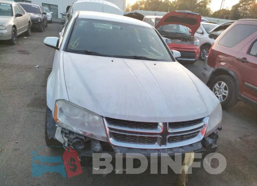 1C3CDZCB8DN679631 Photo# 5