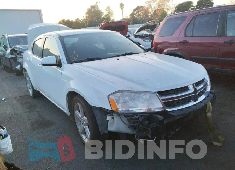 1C3CDZCB8DN679631 Photo# 4